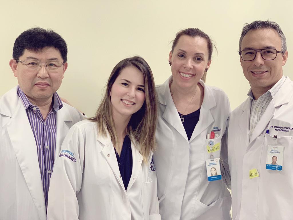 Orientadores da Pós-Graduação em Dor do Hospital Sírio Libanês - SP - Brasil. Dr. Hideki Hyodo; Dra. Lorena; Enfa. Mariana e Dr. Monaco